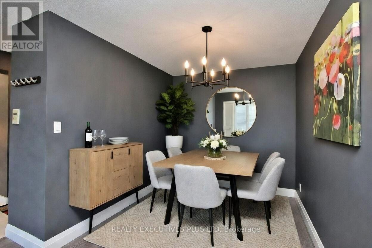 604 - 18 Hillcrest Avenue, Toronto, Ontario  M2N 6T5 - Photo 4 - C12904976