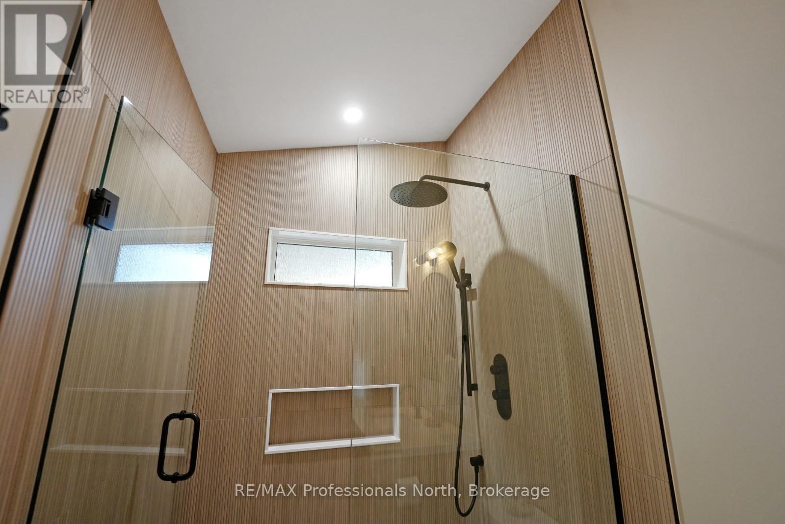 235 Sunnyside Street, Dysart Et Al, Ontario  K0M 1S0 - Photo 19 - X12904840