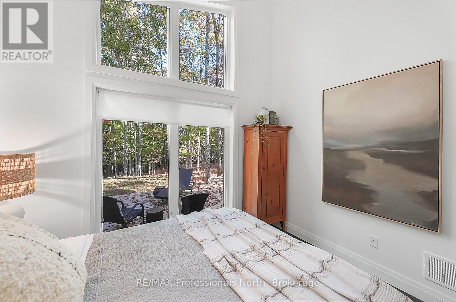 235 Sunnyside Street, Dysart Et Al, Ontario  K0M 1S0 - Photo 24 - X12904840