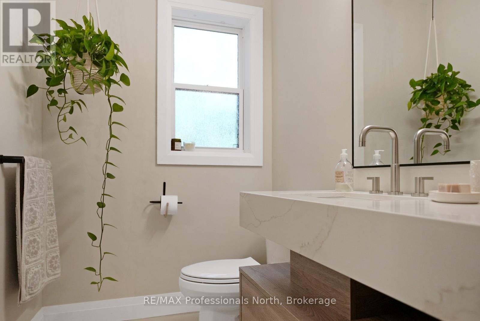 235 Sunnyside Street, Dysart Et Al, Ontario  K0M 1S0 - Photo 25 - X12904840