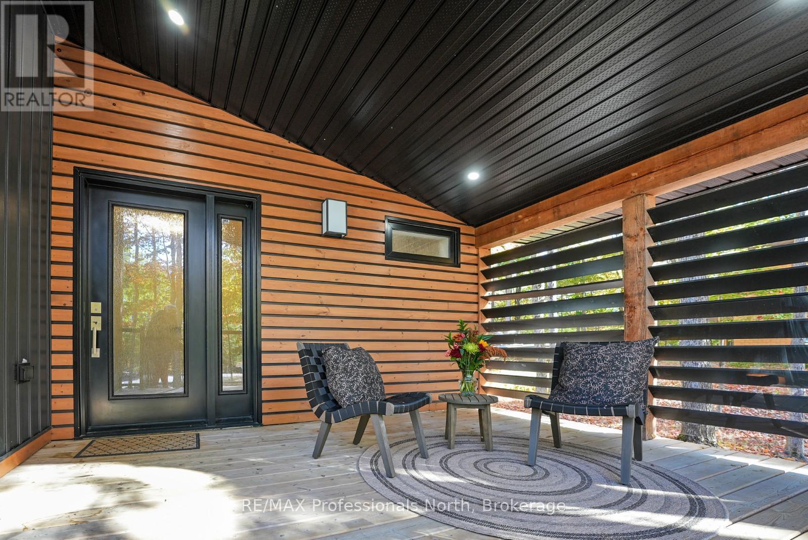 235 Sunnyside Street, Dysart Et Al, Ontario  K0M 1S0 - Photo 4 - X12904840