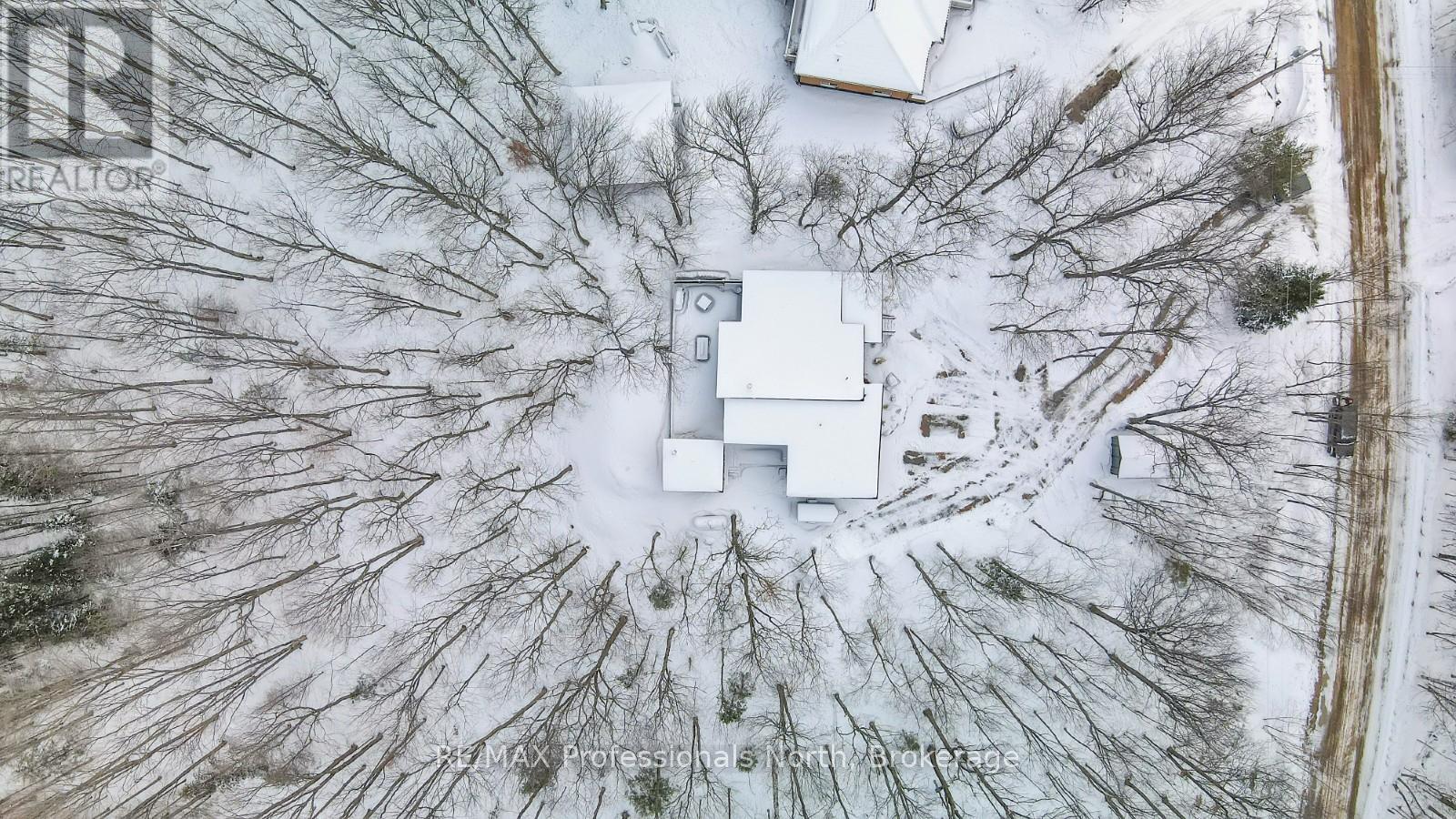 235 Sunnyside Street, Dysart Et Al, Ontario  K0M 1S0 - Photo 41 - X12904840