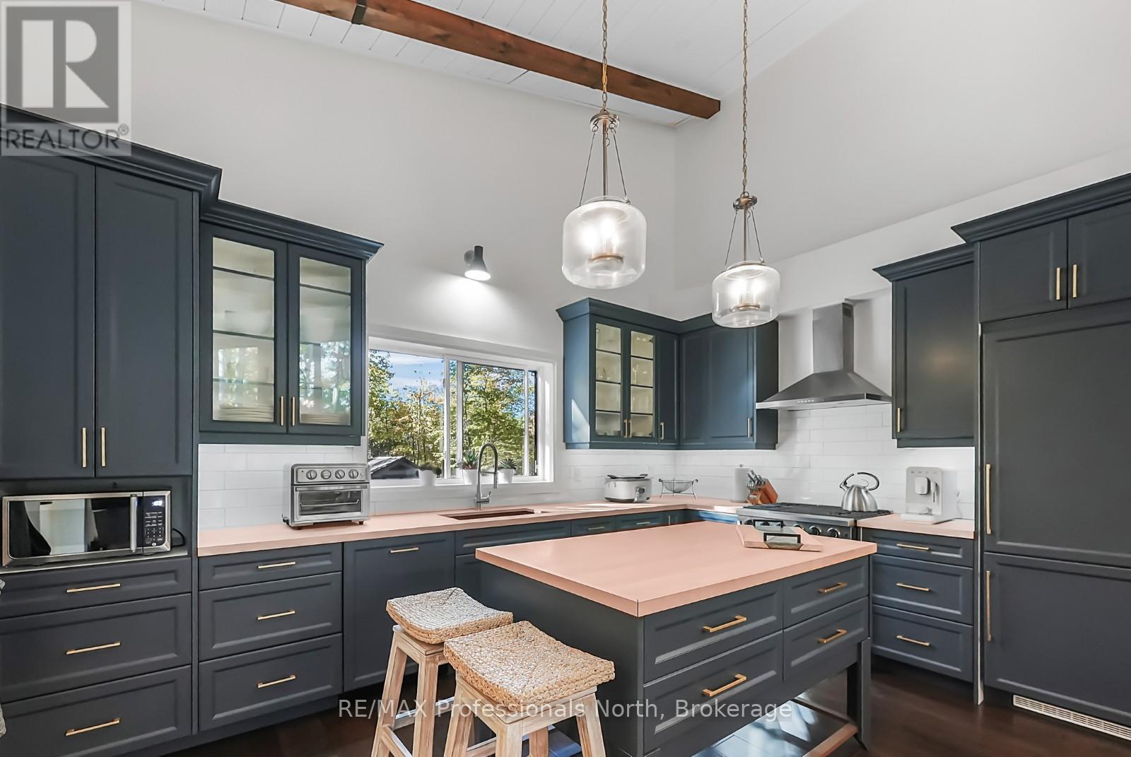 235 Sunnyside Street, Dysart Et Al, Ontario  K0M 1S0 - Photo 7 - X12904840