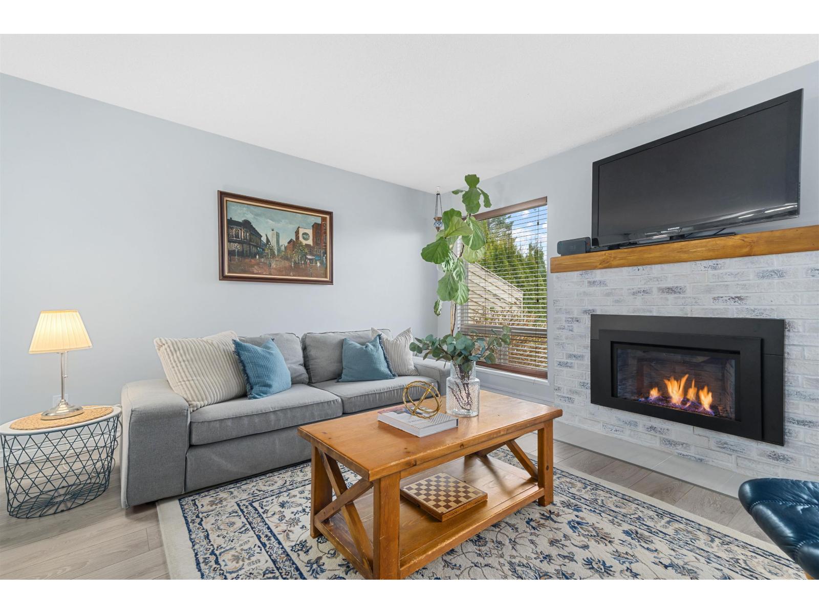 33139 Myrtle Avenue, Mission, British Columbia  V2V 4R6 - Photo 11 - R3094231