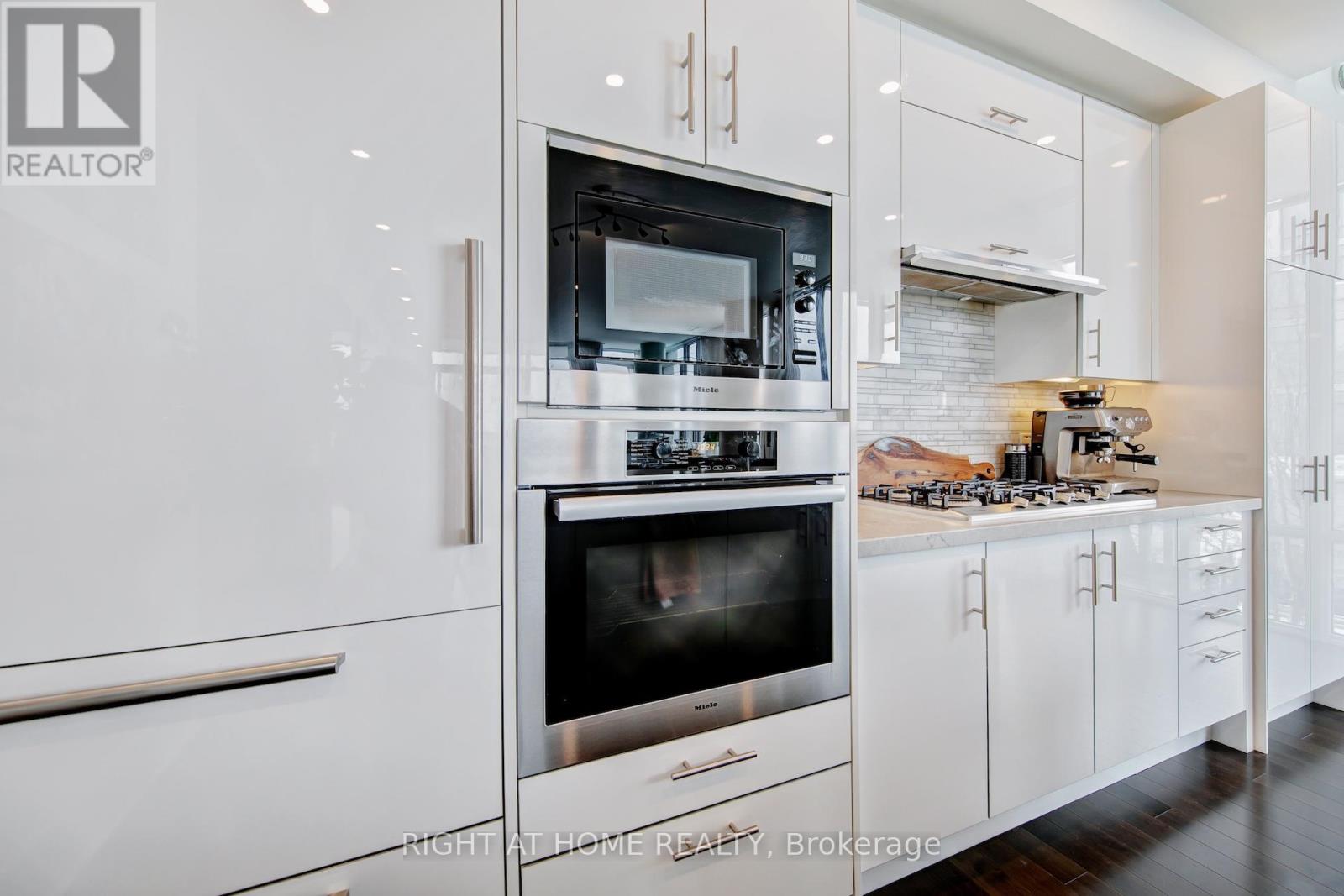 314 - 29 Queens Quay E, Toronto, Ontario  M5E 0A4 - Photo 16 - C12903224