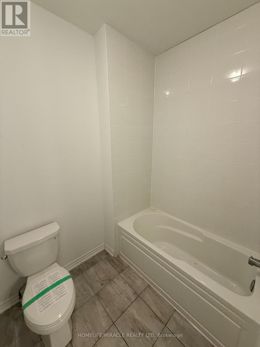 1421 Swallowtail Lane, Pickering, Ontario  L1X 0N8 - Photo 20 - E12904930