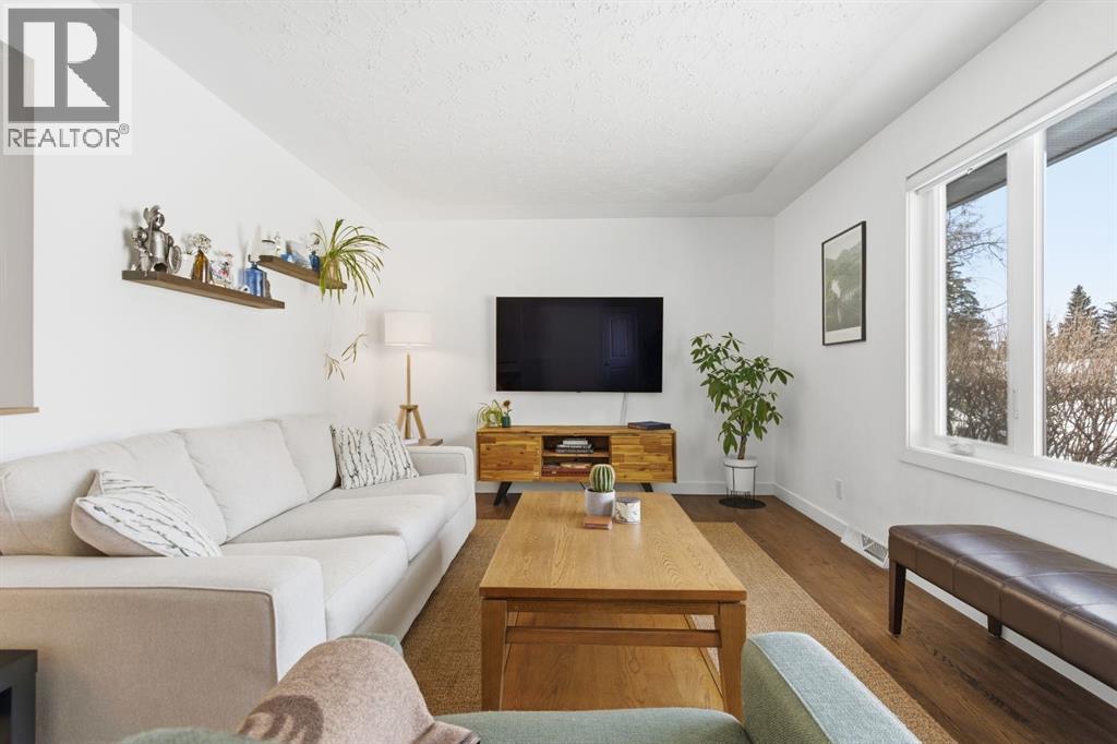 2428 38 Street Sw, Calgary, Alberta  T3E 3E5 - Photo 6 - A2292630