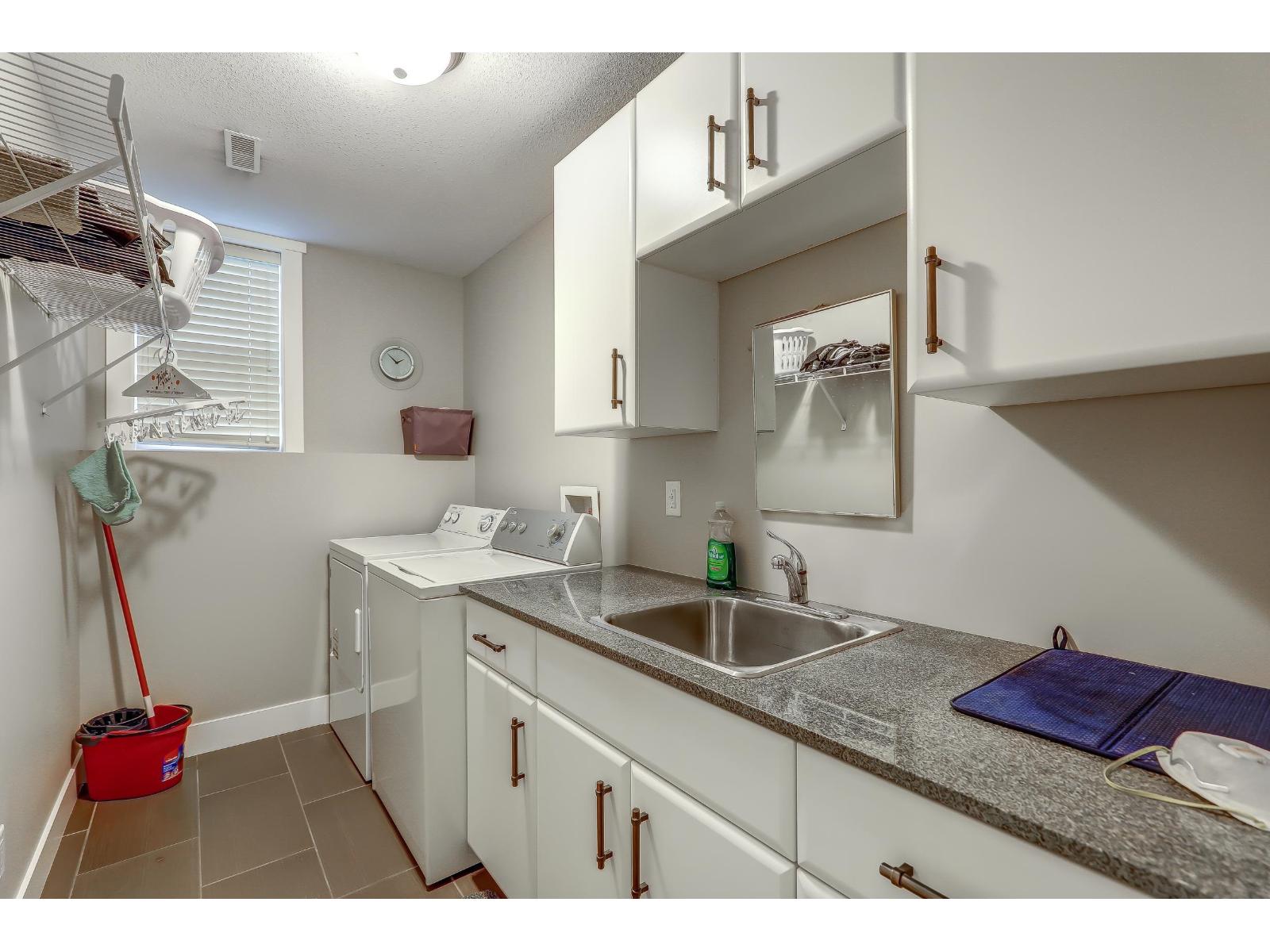 2779 Bristol Drive, Abbotsford, British Columbia  V2S 8N6 - Photo 13 - R3074518