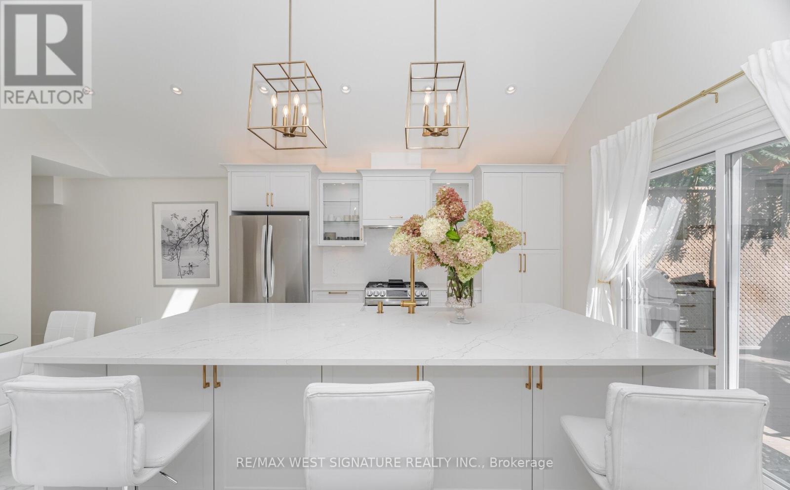 368 Main Street, King (Schomberg), Ontario  L0G 1T0 - Photo 19 - N12904940