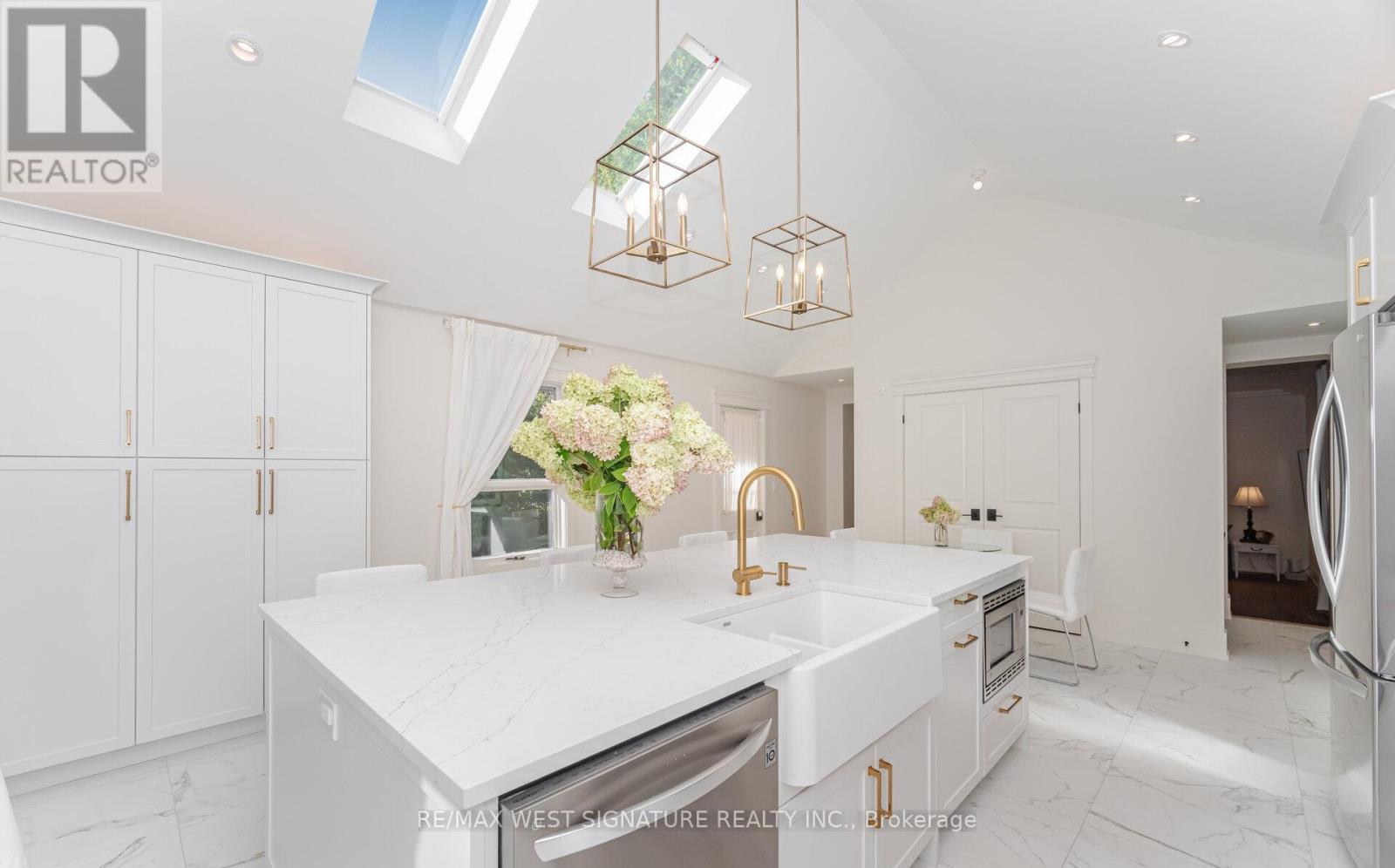 368 Main Street, King (Schomberg), Ontario  L0G 1T0 - Photo 20 - N12904940