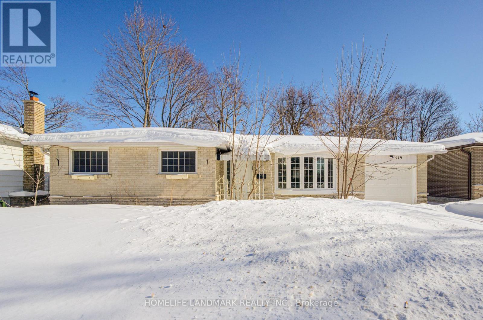 219 Cook St., Barrie, Ontario  L4M 4H4 - Photo 2 - S12904958