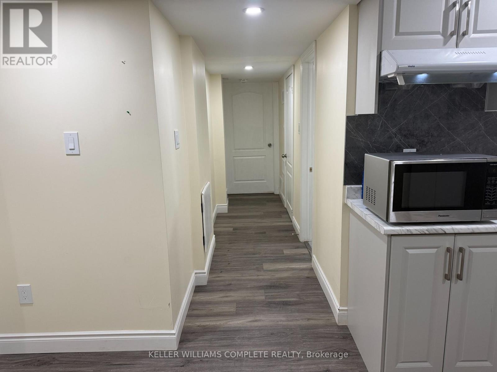 37 Allegro Drive, Brampton, Ontario  L6Y 0H8 - Photo 5 - W12904836