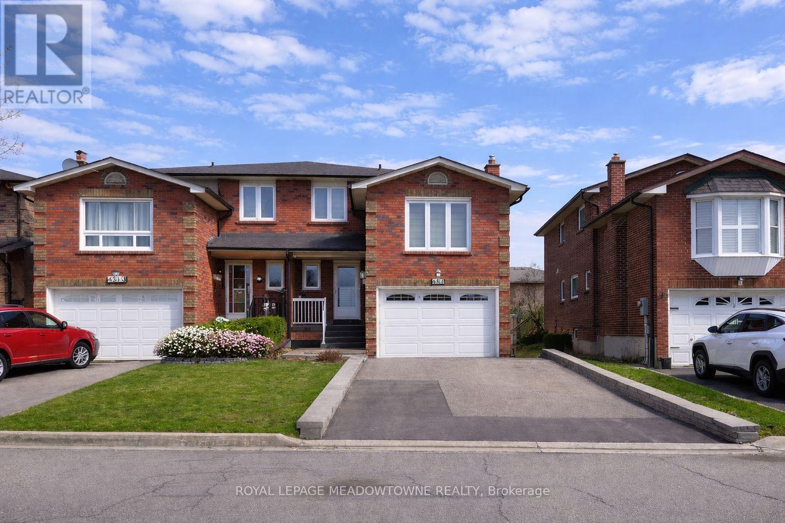 4311 Poltava Crescent, Mississauga, Ontario  L4W 3B9 - Photo 1 - W12904882