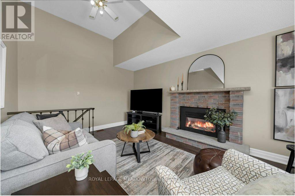 4311 Poltava Crescent, Mississauga, Ontario  L4W 3B9 - Photo 13 - W12904882