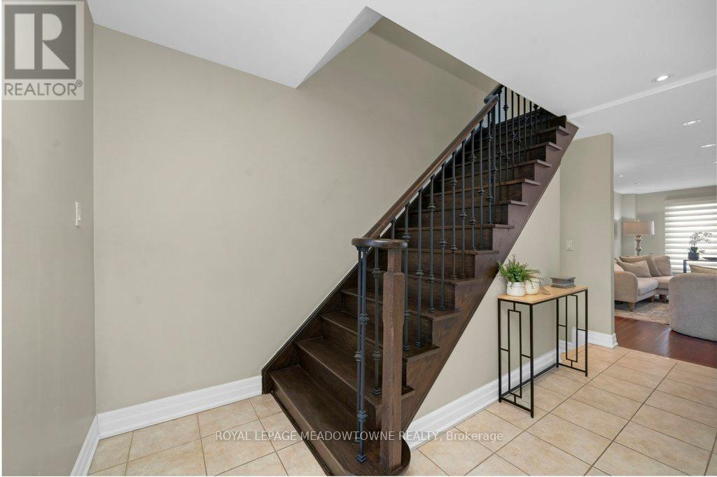 4311 Poltava Crescent, Mississauga, Ontario  L4W 3B9 - Photo 16 - W12904882