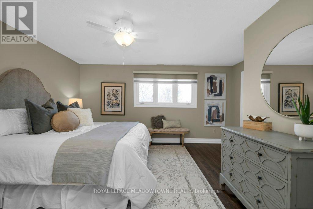 4311 Poltava Crescent, Mississauga, Ontario  L4W 3B9 - Photo 17 - W12904882