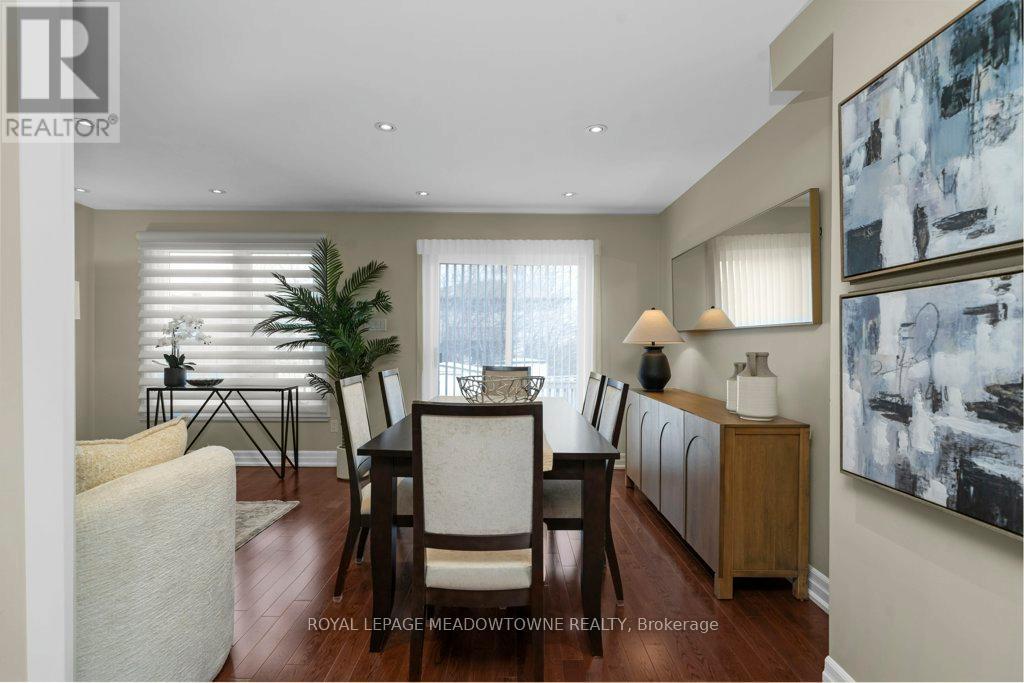 4311 Poltava Crescent, Mississauga, Ontario  L4W 3B9 - Photo 7 - W12904882