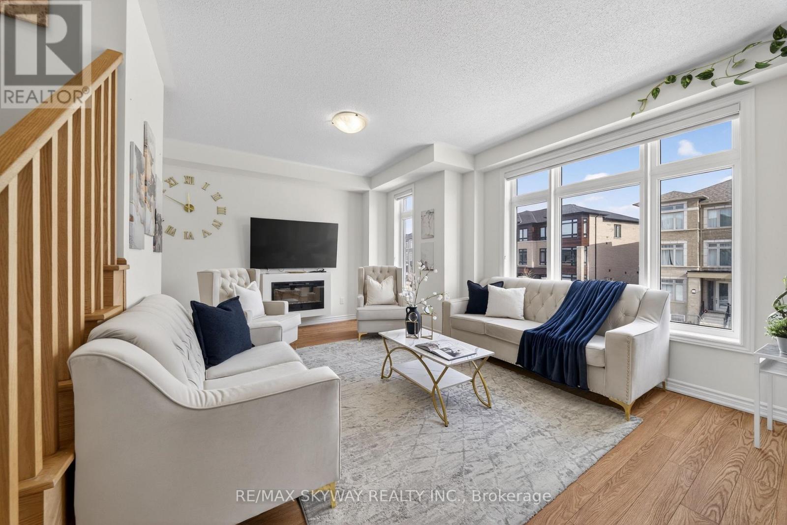 20 Ravenbury Street N, Brampton, Ontario L6P 4P5 - Photo 18 - W12904914