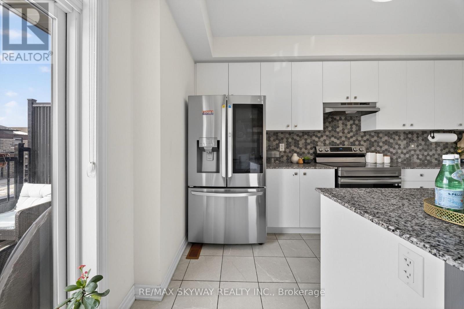 20 Ravenbury Street N, Brampton, Ontario L6P 4P5 - Photo 27 - W12904914