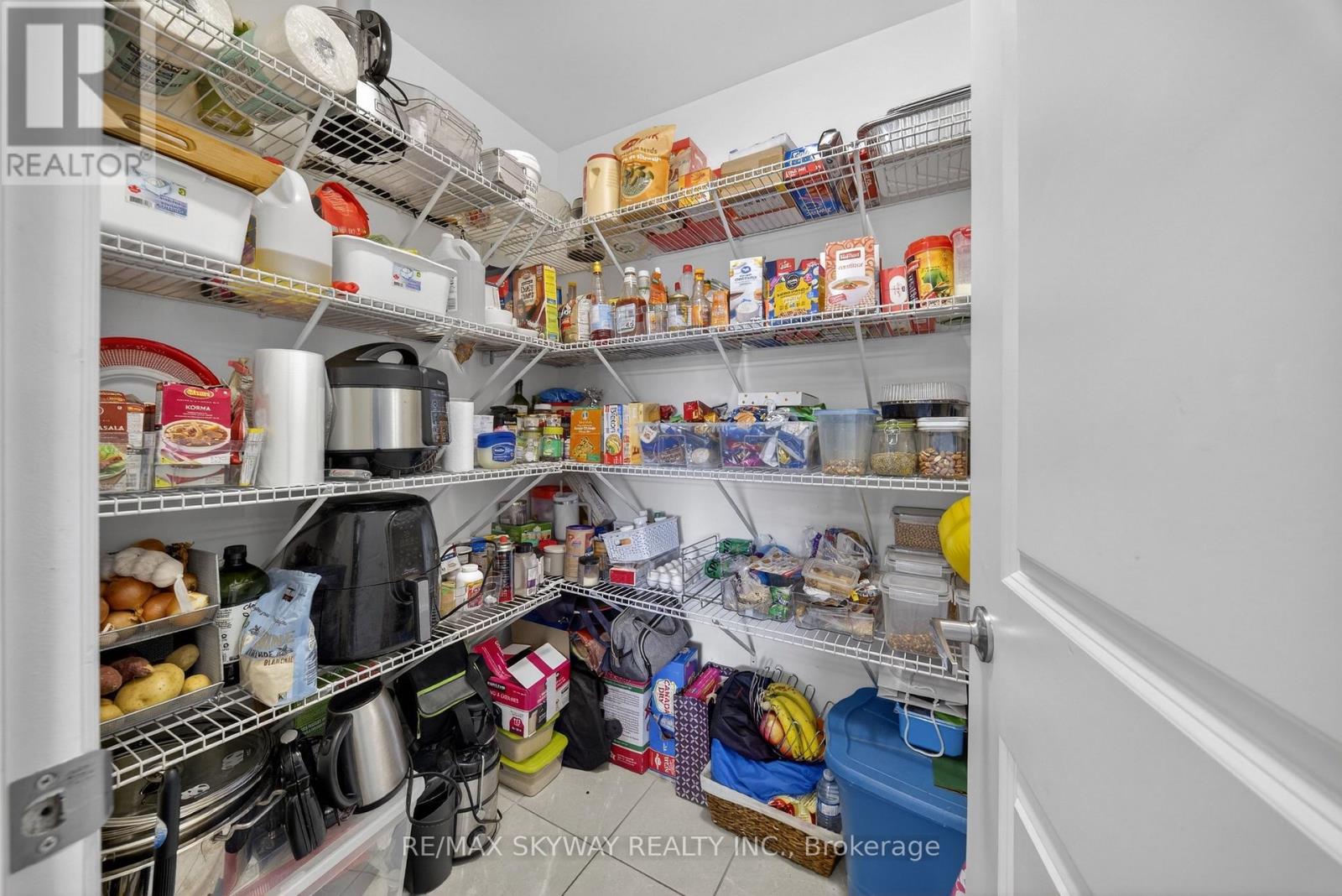 20 Ravenbury Street N, Brampton, Ontario L6P 4P5 - Photo 29 - W12904914