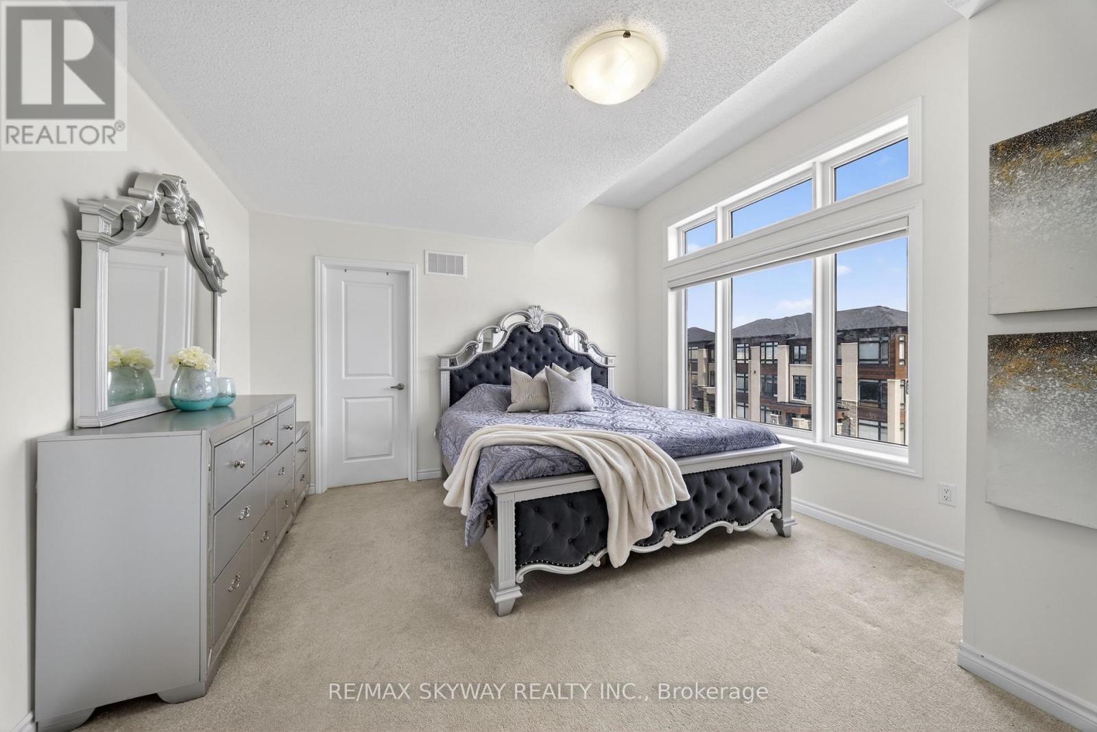 20 Ravenbury Street N, Brampton, Ontario L6P 4P5 - Photo 35 - W12904914