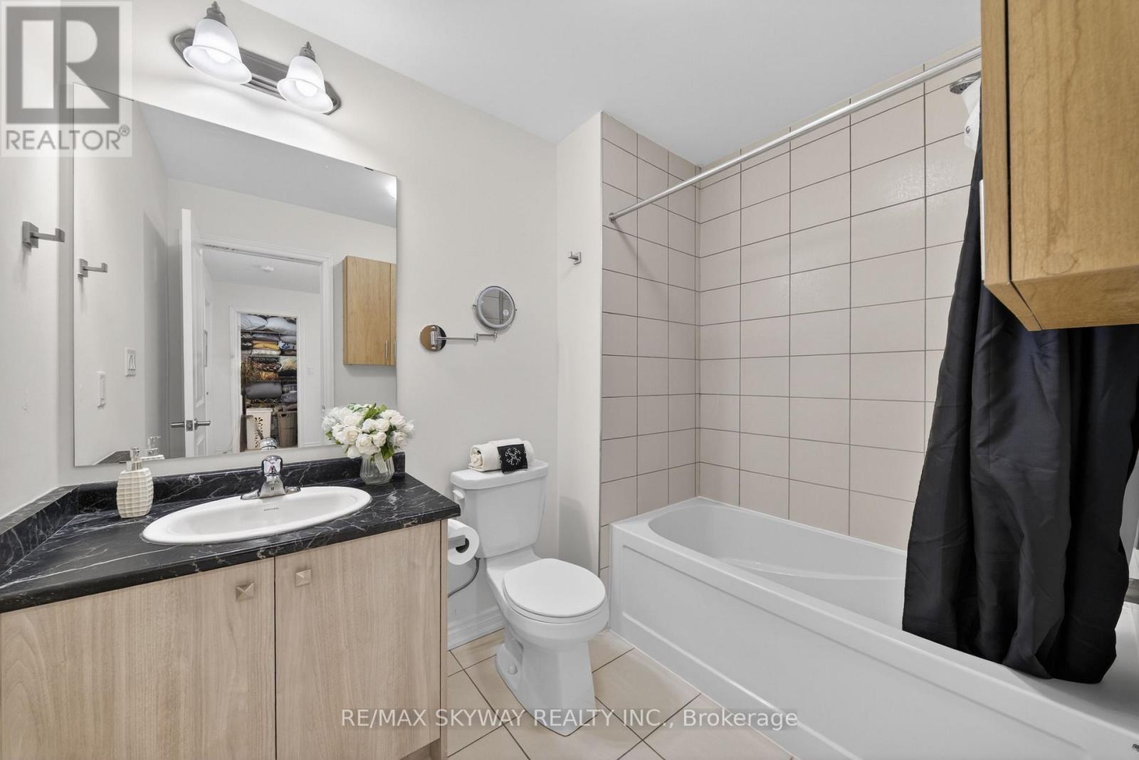 20 Ravenbury Street N, Brampton, Ontario L6P 4P5 - Photo 43 - W12904914