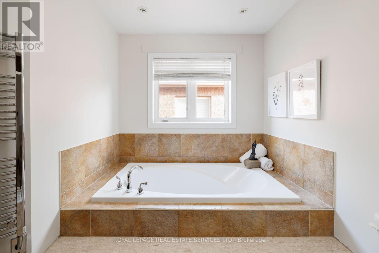 2313 Coronation Drive, Oakville, Ontario  L6H 7N1 - Photo 24 - W12904948