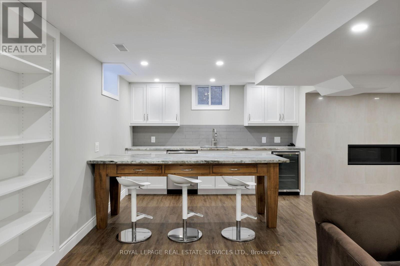 2313 Coronation Drive, Oakville, Ontario  L6H 7N1 - Photo 35 - W12904948