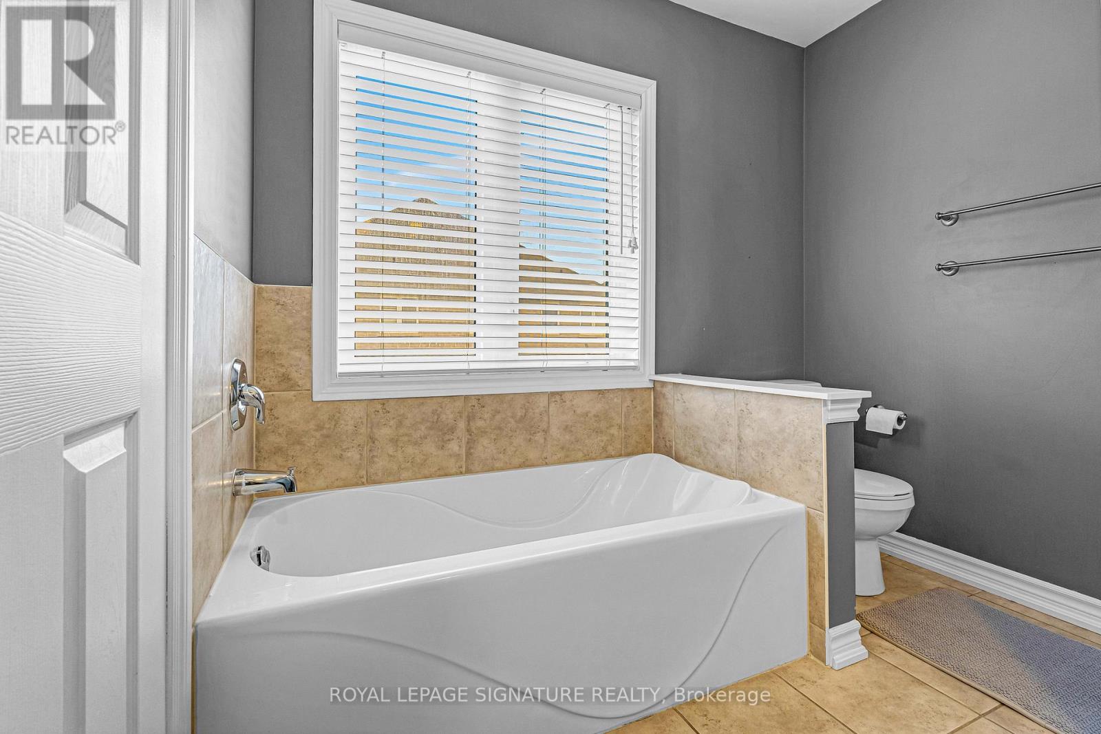 4280 Thomas Alton Boulevard, Burlington, Ontario L7M 0M9 - Photo 25 - W12904974