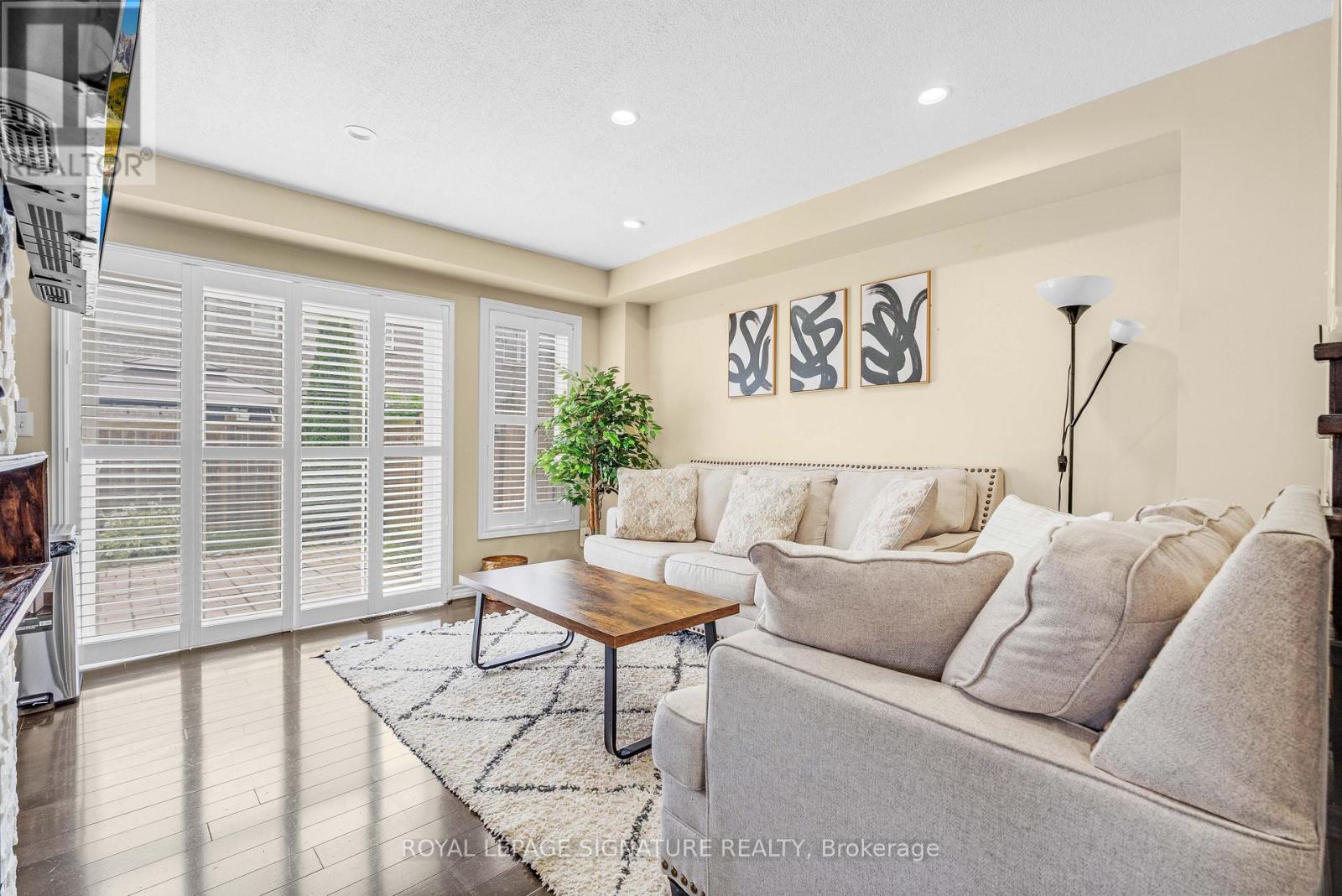 4280 Thomas Alton Boulevard, Burlington, Ontario L7M 0M9 - Photo 5 - W12904974