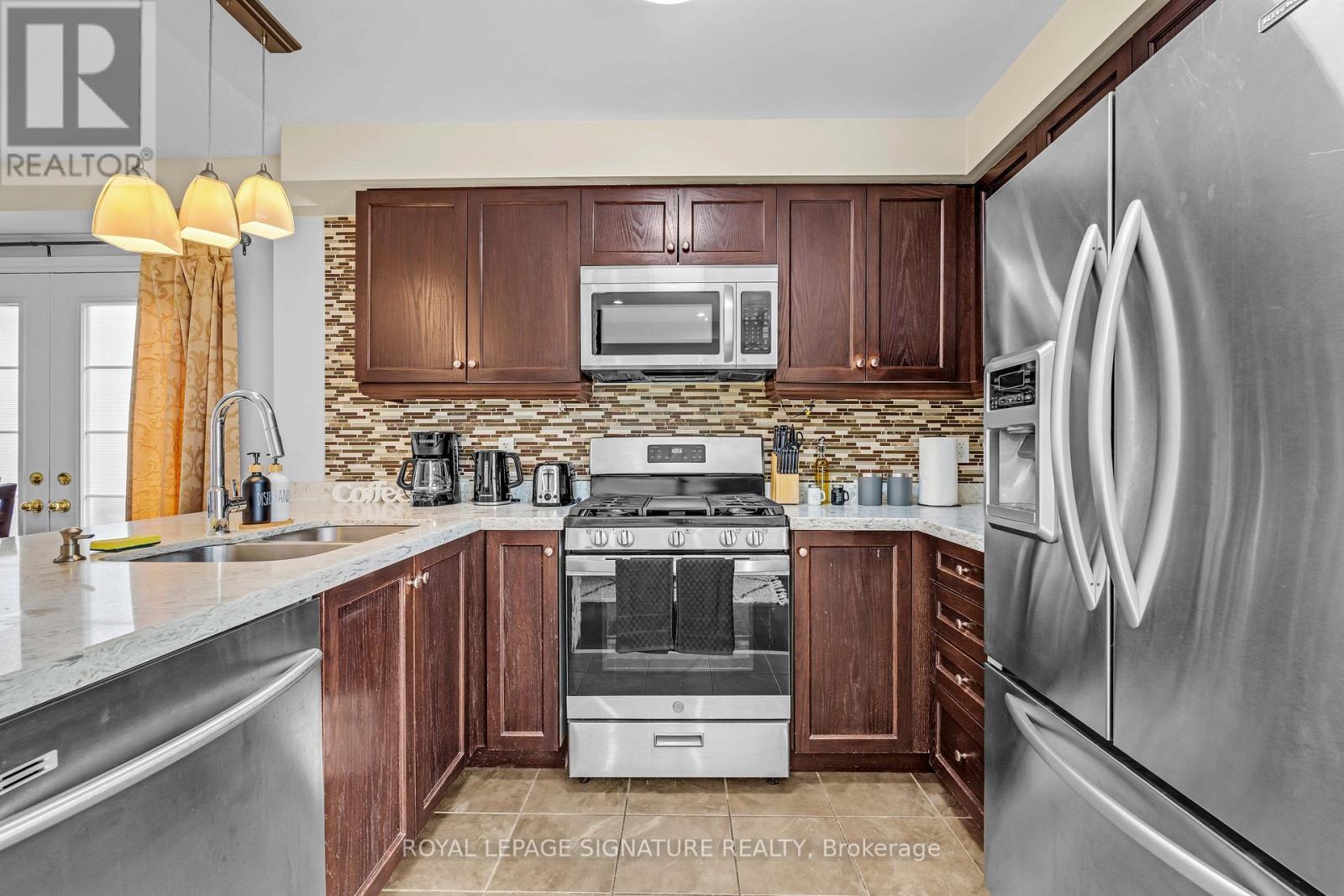 4280 Thomas Alton Boulevard, Burlington, Ontario L7M 0M9 - Photo 8 - W12904974