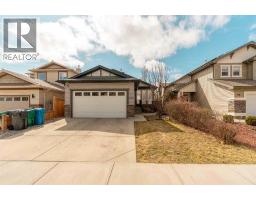 70 Coalbanks Gate  W, Lethbridge, Alberta