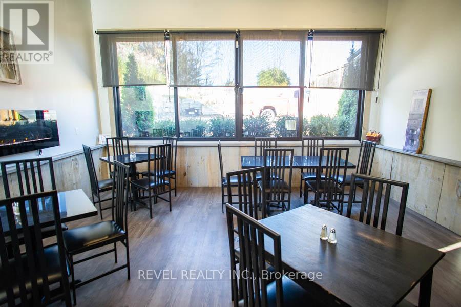 53 Simcoe Street, Brant, Ontario  N0E 1R0 - Photo 14 - X12904854