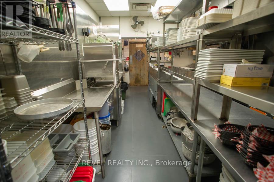 53 Simcoe Street, Brant, Ontario  N0E 1R0 - Photo 15 - X12904854