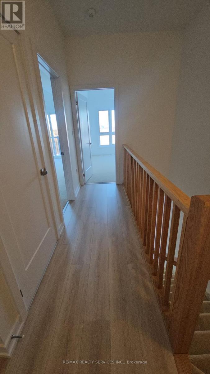 R6 - 25 Palace Street, Kitchener, Ontario  N2E 0J3 - Photo 3 - X12904934