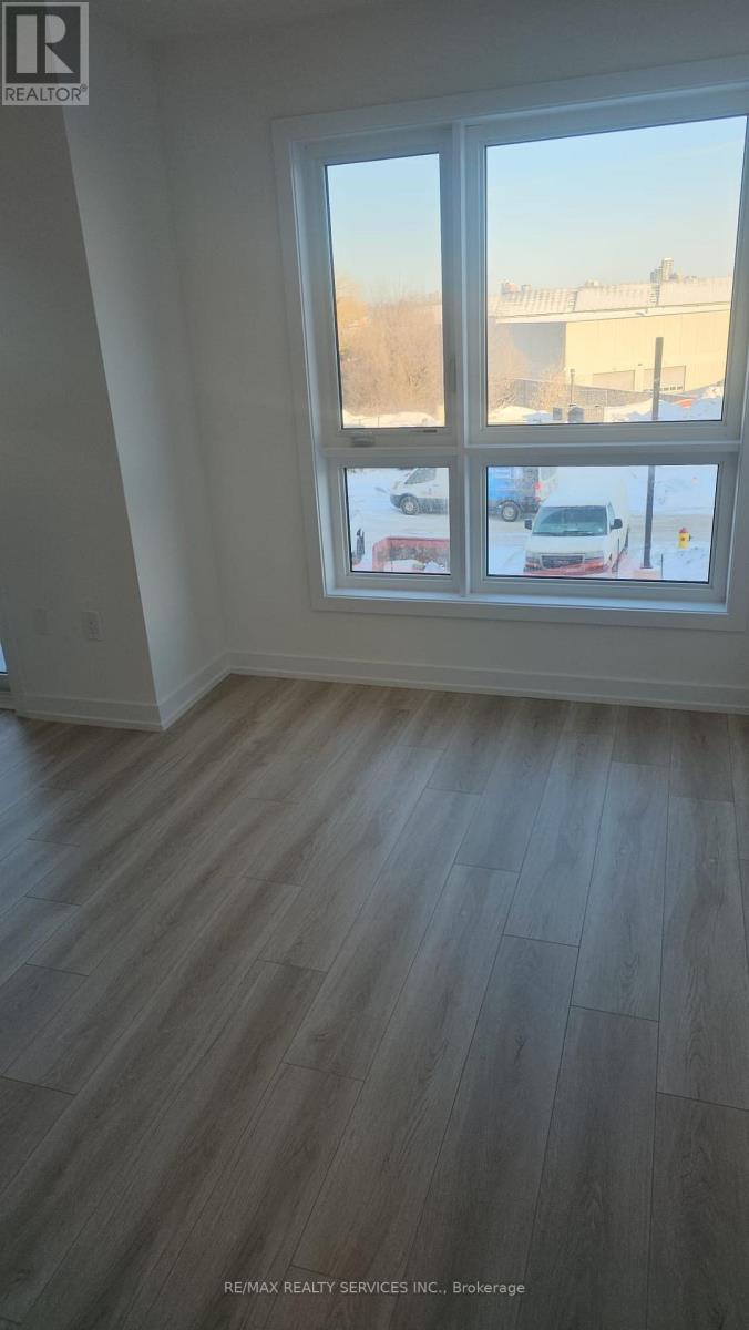 R6 - 25 Palace Street, Kitchener, Ontario  N2E 0J3 - Photo 8 - X12904934