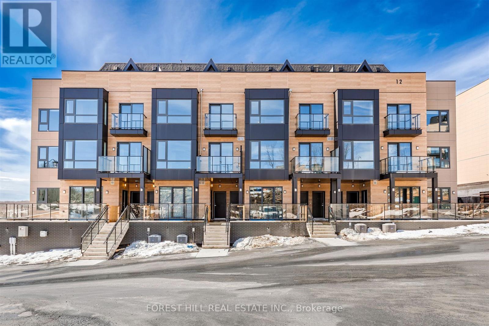 F109 - 119 Town Line Road E, Huntsville, Ontario P1H 1S7 - Photo 2 - X12904968