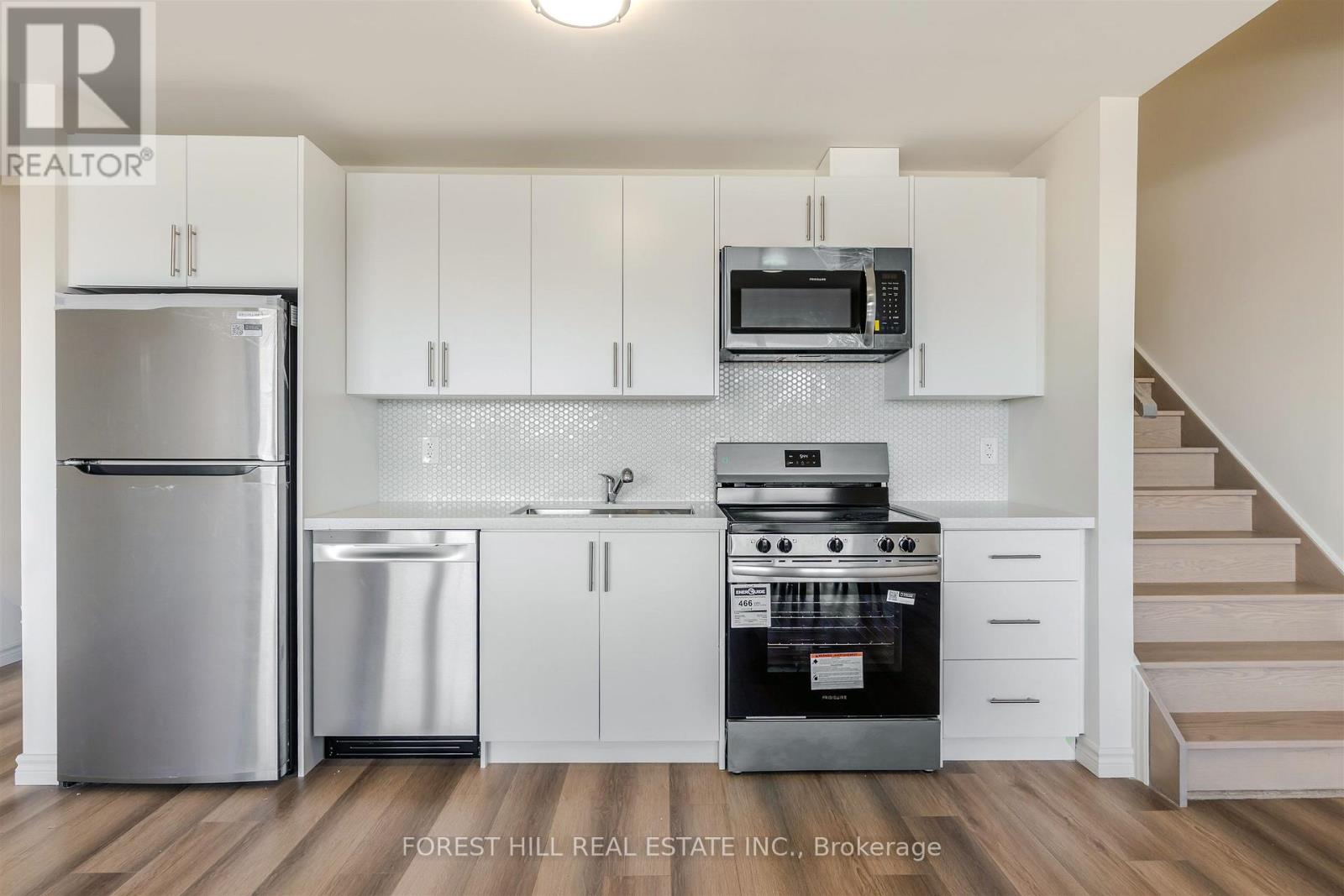 F109 - 119 Town Line Road E, Huntsville, Ontario P1H 1S7 - Photo 5 - X12904968