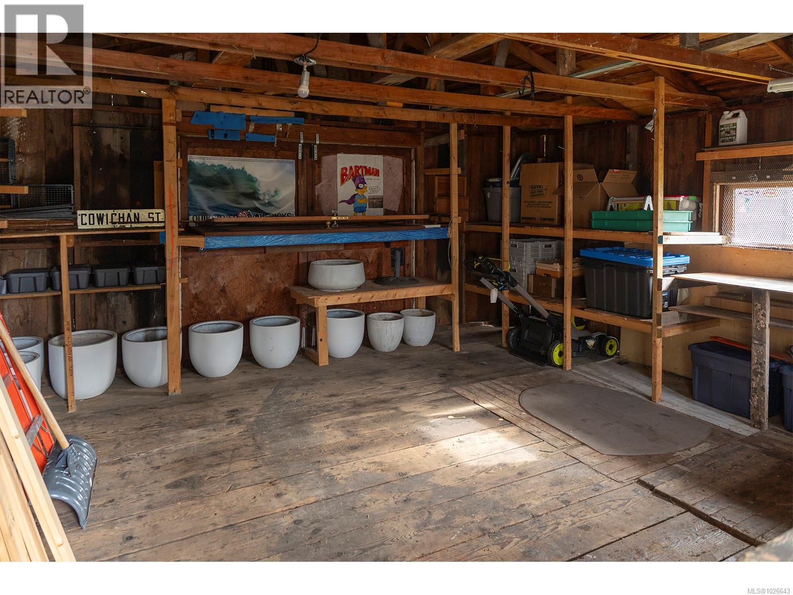 939 Cowichan St, Victoria, British Columbia  V8S 4E6 - Photo 44 - 1026643