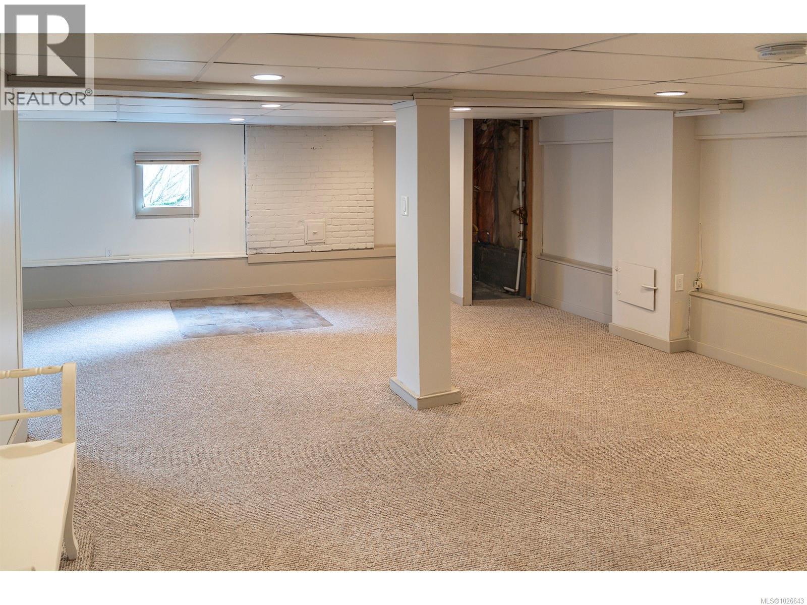 939 Cowichan St, Victoria, British Columbia  V8S 4E6 - Photo 30 - 1026643