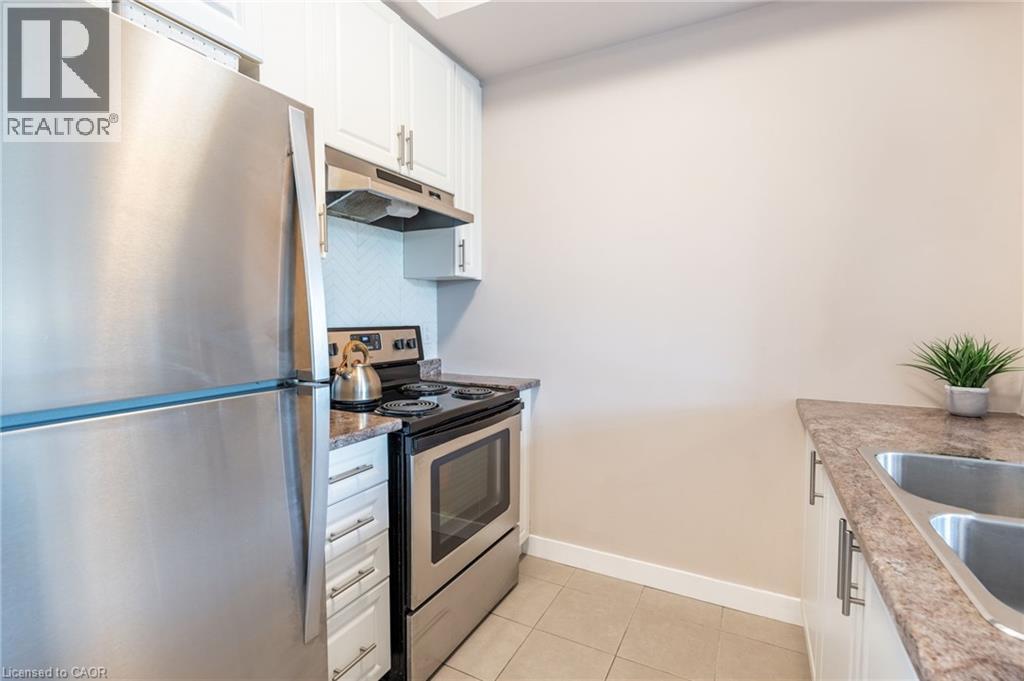 35 Southshore Crescent Unit# 313, Stoney Creek, Ontario  L8E 0J2 - Photo 8 - 40813904