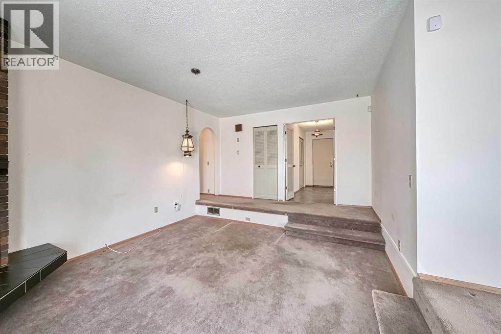 616 Dalmeny Hill Nw, Calgary, Alberta  T3A 1T6 - Photo 6 - A2291155