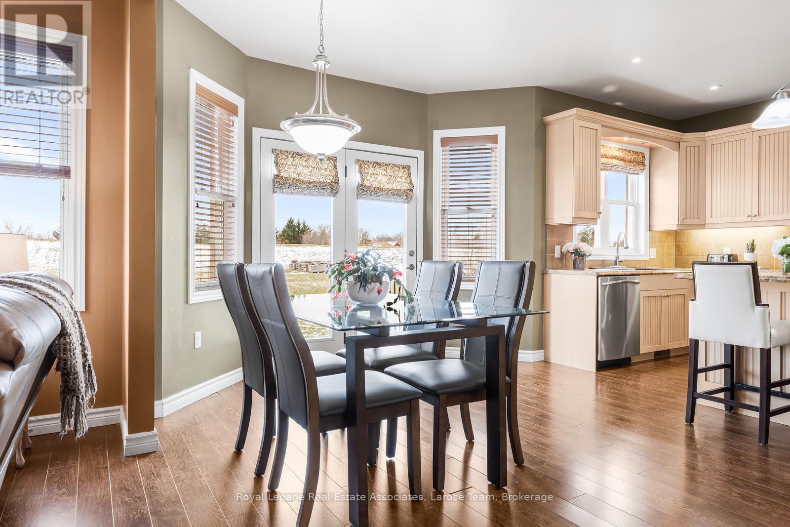 5484 Attema Crescent, West Lincoln, Ontario  L0R 1Y0 - Photo 13 - X12896822