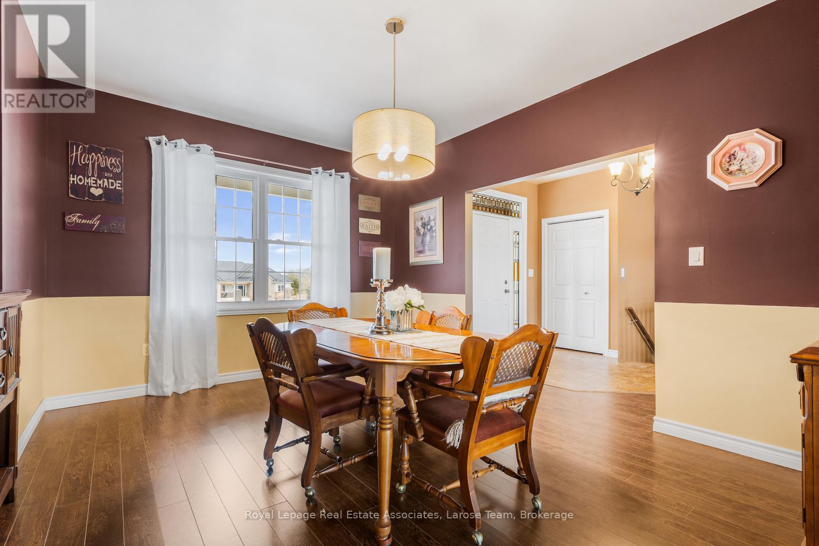 5484 Attema Crescent, West Lincoln, Ontario  L0R 1Y0 - Photo 6 - X12896822