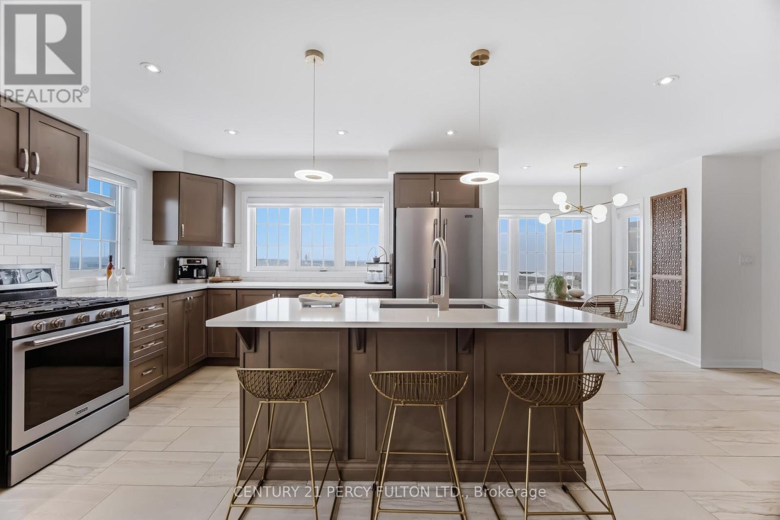 1082 Belcourt Street, Pickering, Ontario  L1X 0G2 - Photo 11 - E12901052