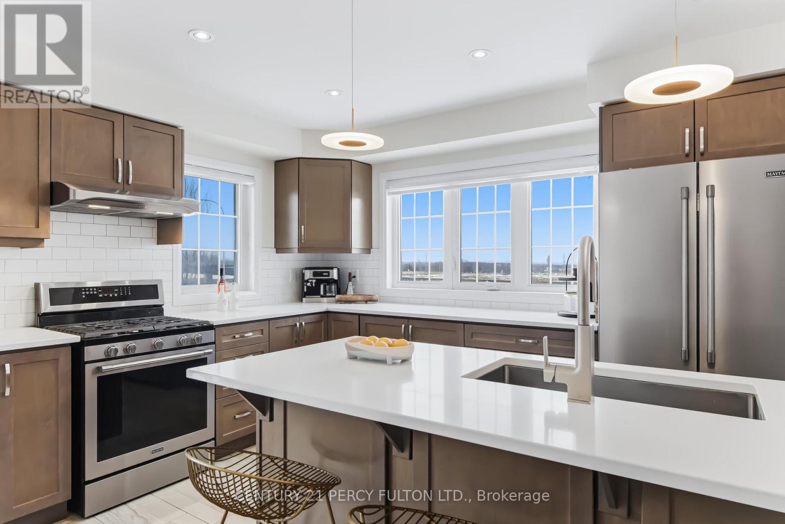 1082 Belcourt Street, Pickering, Ontario  L1X 0G2 - Photo 15 - E12901052