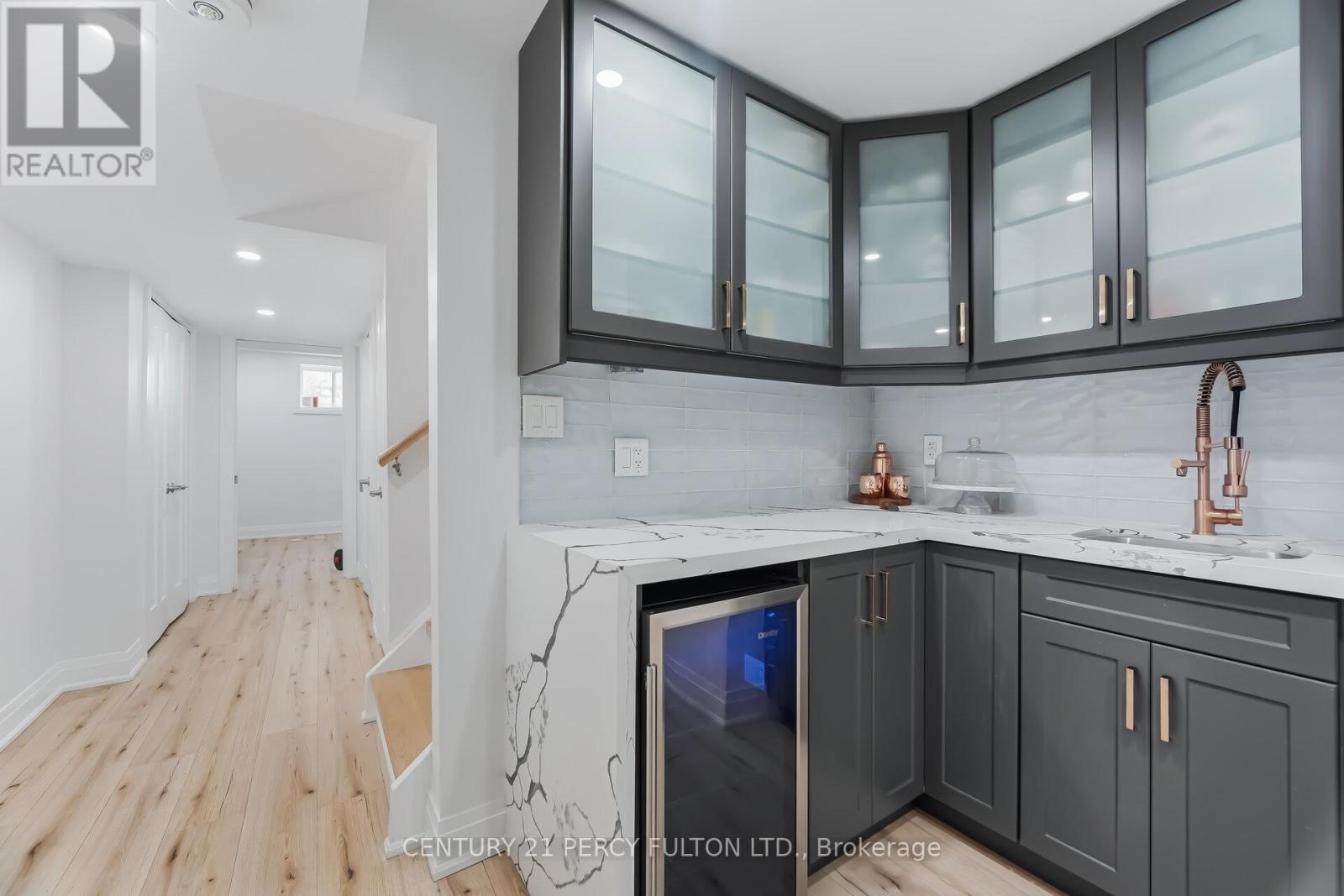 1082 Belcourt Street, Pickering, Ontario  L1X 0G2 - Photo 32 - E12901052