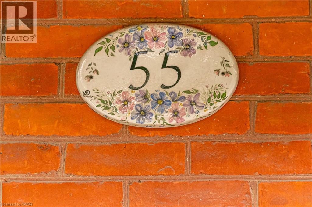 55 Cayley Street, Dundas, Ontario  L9H 2E6 - Photo 4 - 40812264