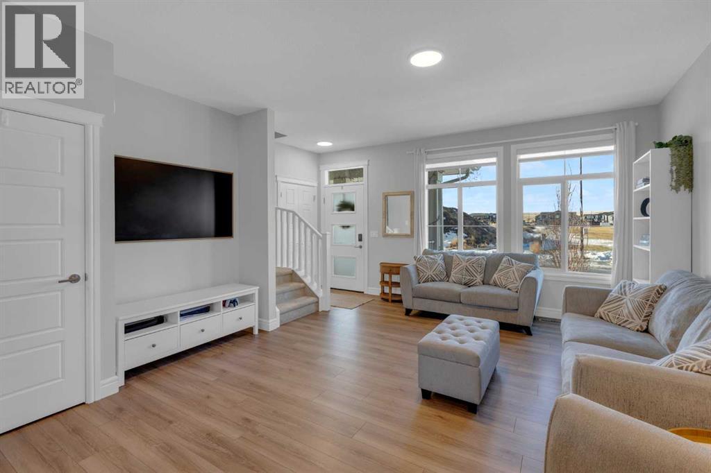 1090 Cobblestone Boulevard SW, Airdrie, Alberta  T4B 5L3 - Photo 7 - A2279267