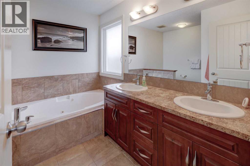 1329 Prairie Springs Park Sw, Airdrie, Alberta  T4B 0E8 - Photo 16 - A2291213